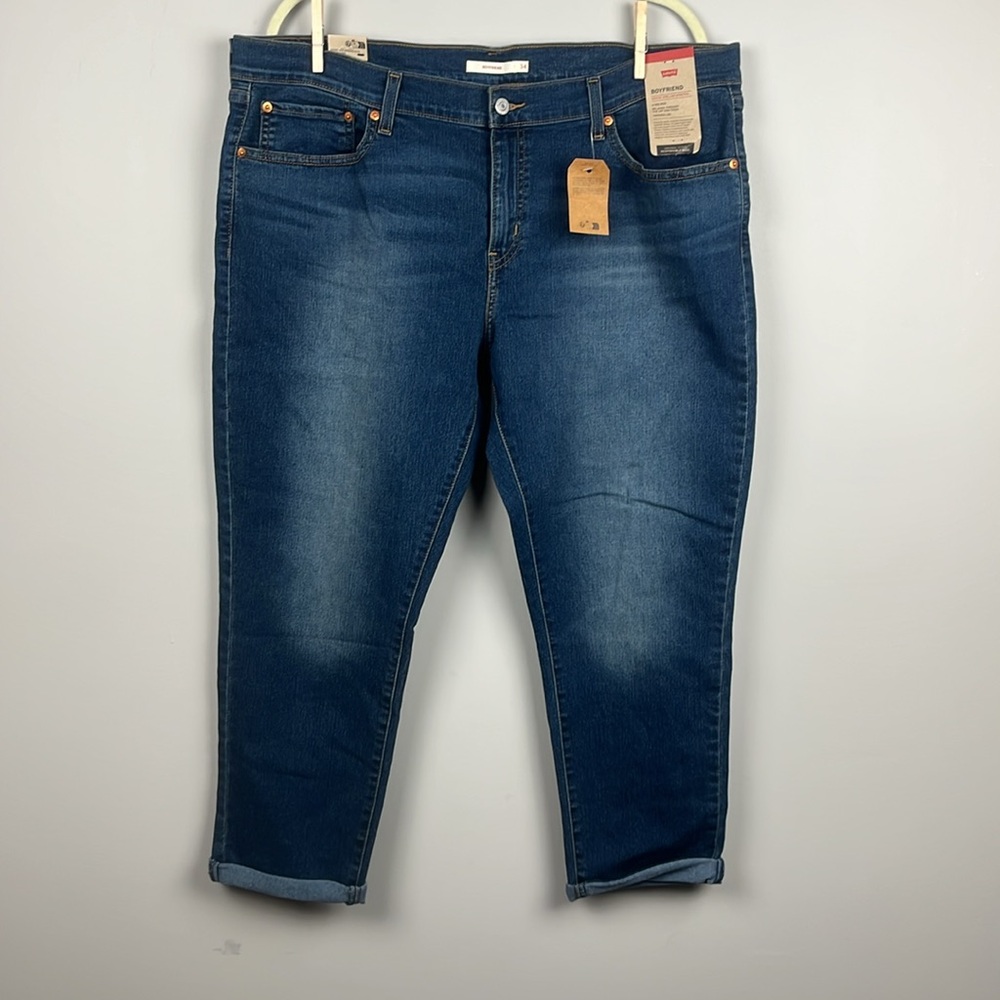 NWT Levi's Womens Boyfriend Fit Jeans‎ - SZ 34